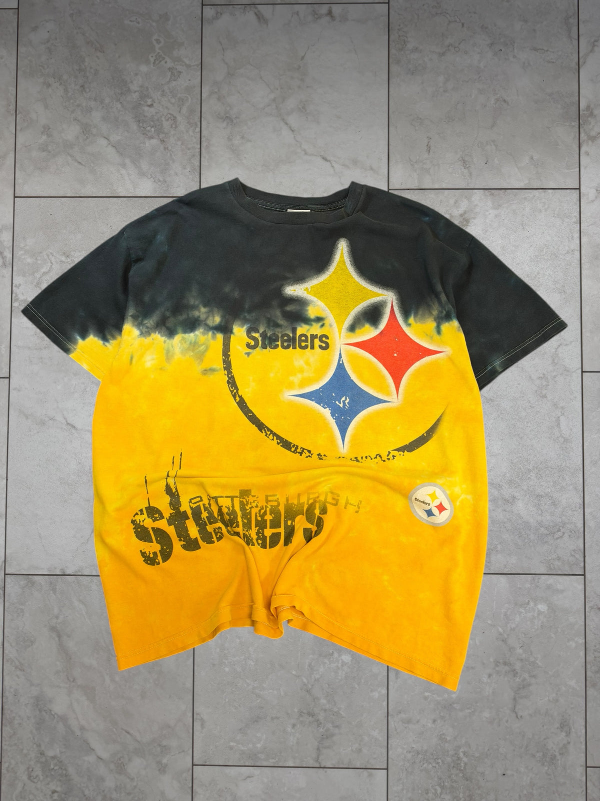(XL) Vintage Y2K Steelers Tiedye Graphic Tee