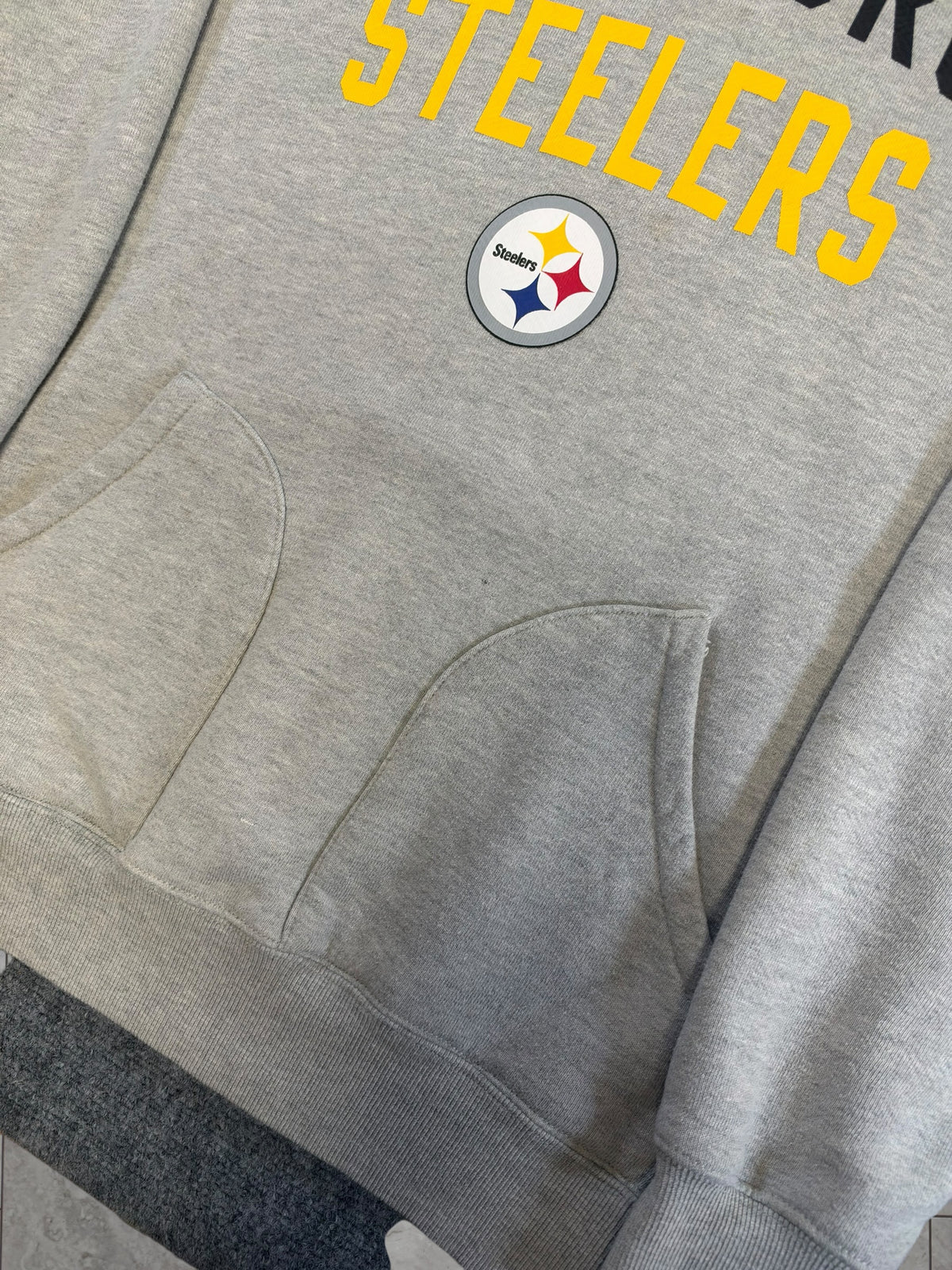 (XL) Vintage Y2K Steelers Graphic Hoodie