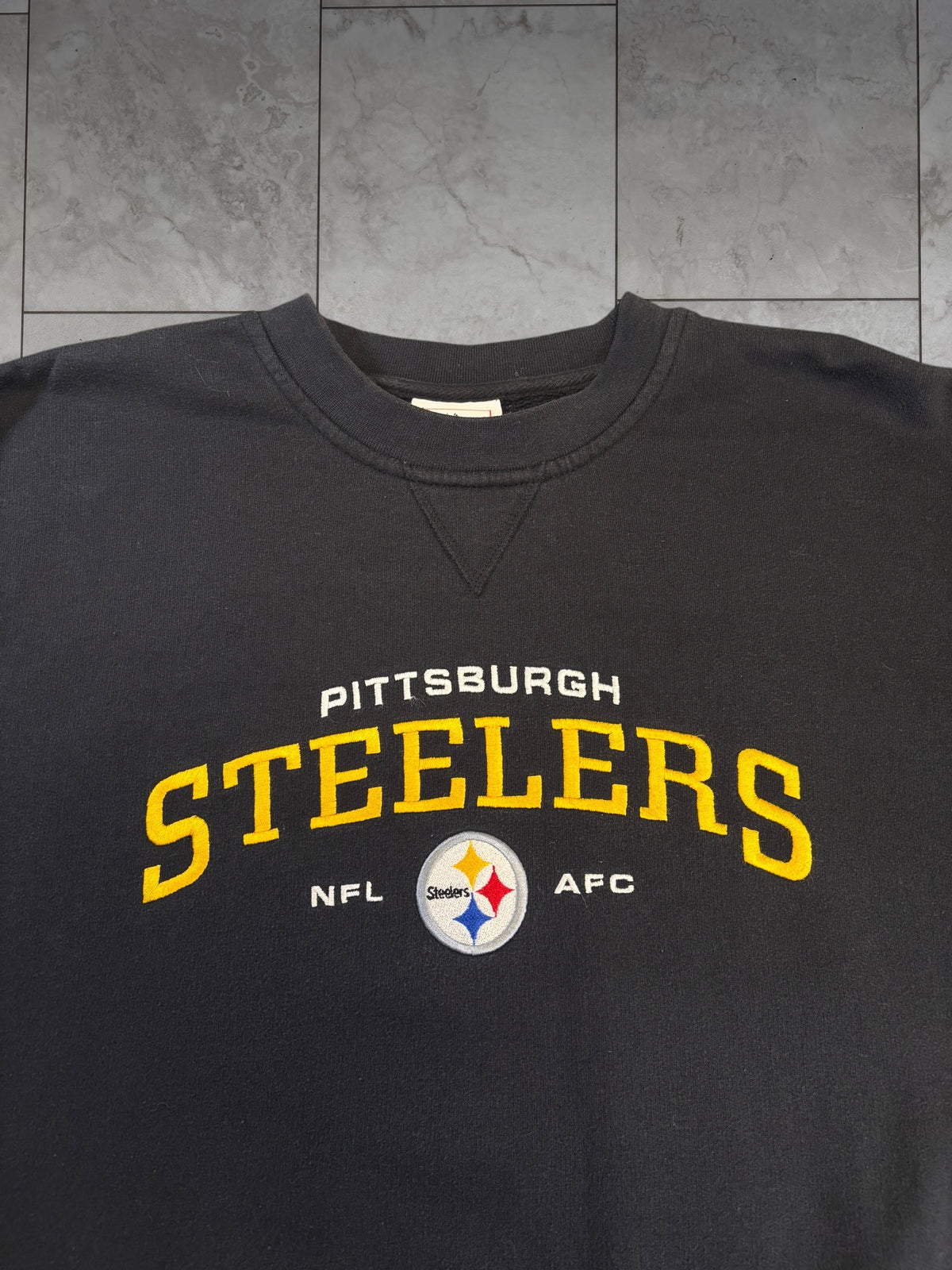 (XL) Vintage Y2K Steelers Embroidered Crewneck