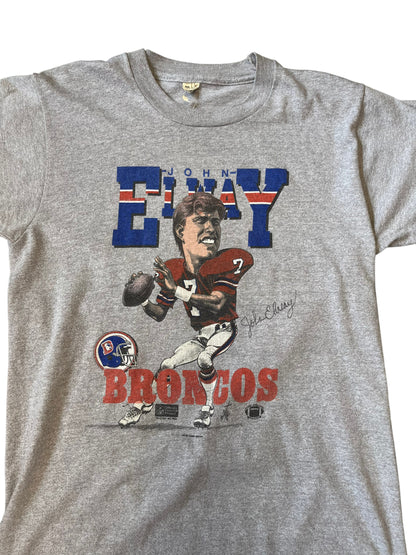 (S) 1987 Denver Broncos John Elway Caricature Tee