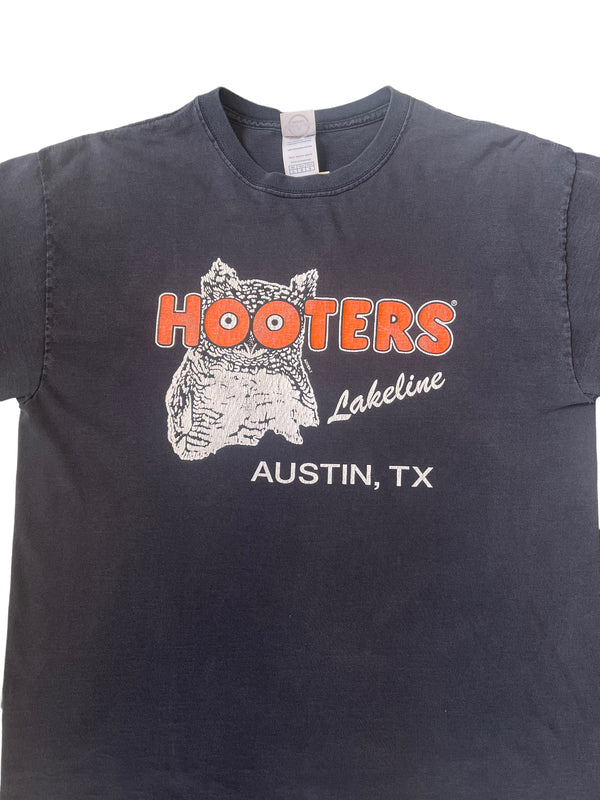 (L) Vintage Hooters Double Sided Tee