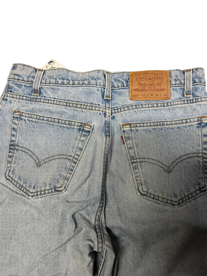 (33W x 32L) 1996 Levi 550 Jeans