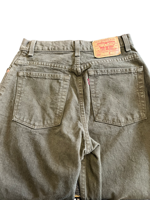 (28W x 31L) Vintage Levi 550 Jeans